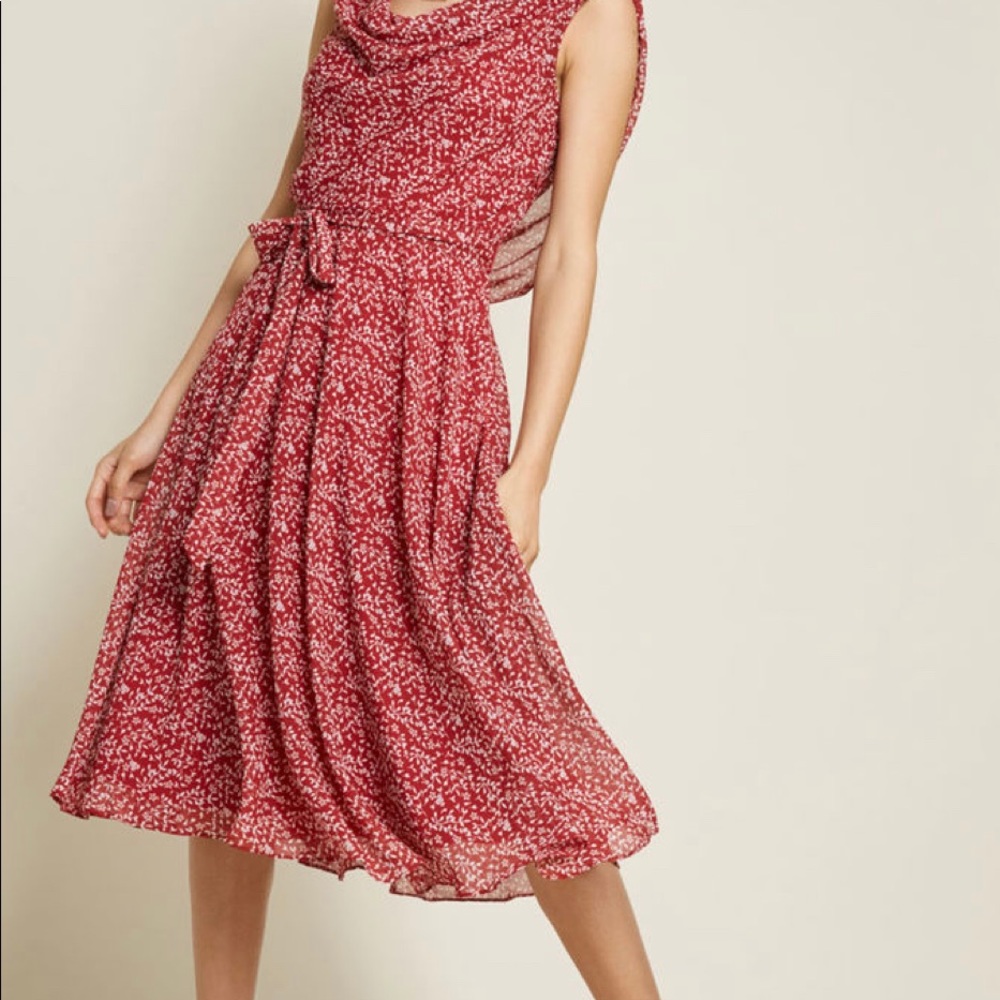 NWT Flowy ModCloth Dress